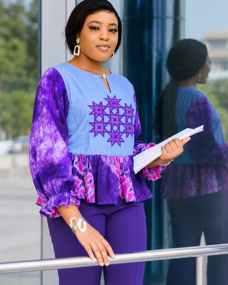 Haut violette de catealite